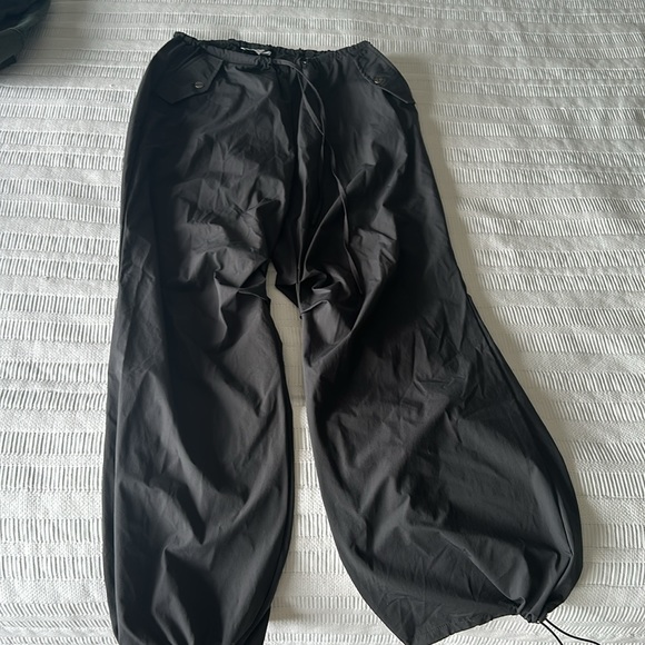 Princess Polly Petite Gray Parachute Pants - Picture 4 of 5